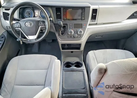 2020 Toyota Sienna Le 8-Passenger z USA, uszkodzony, nr VIN 5TDKZ3DC5LS031833